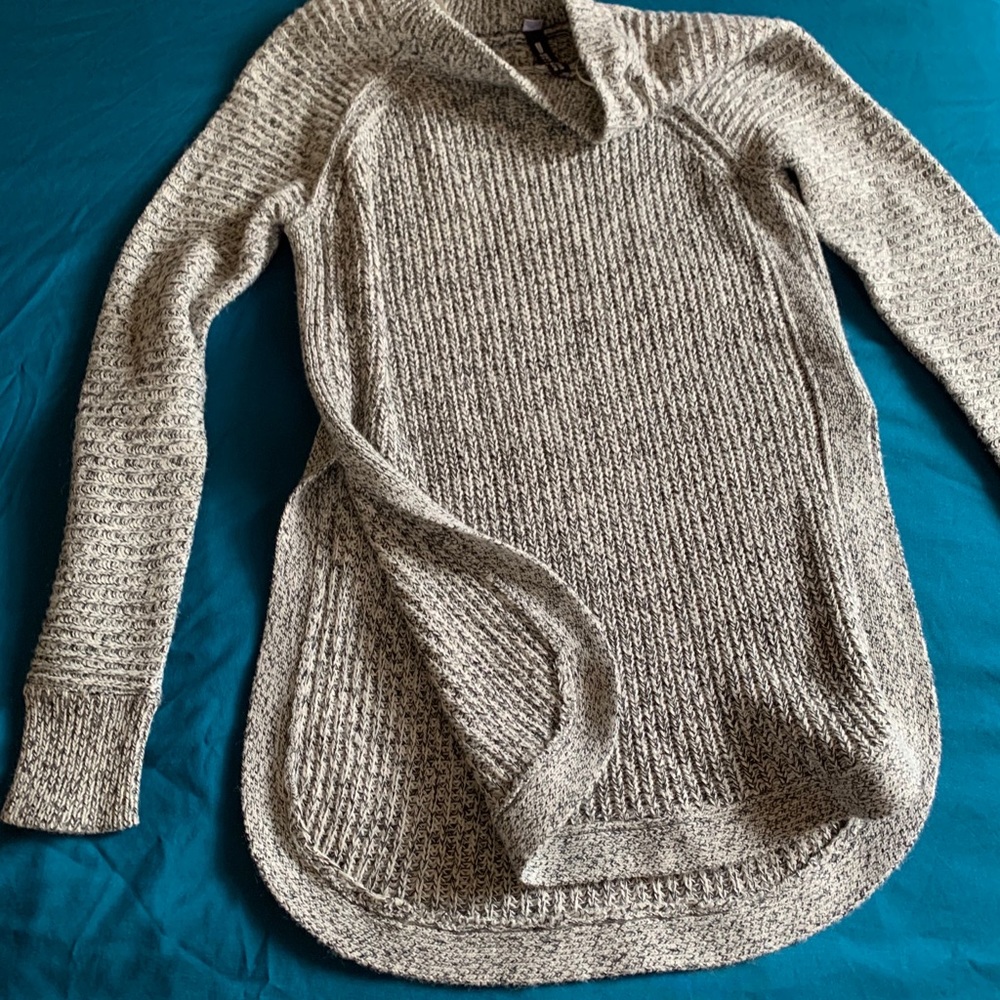 Design Lab Tunic - Picture 5 of 7